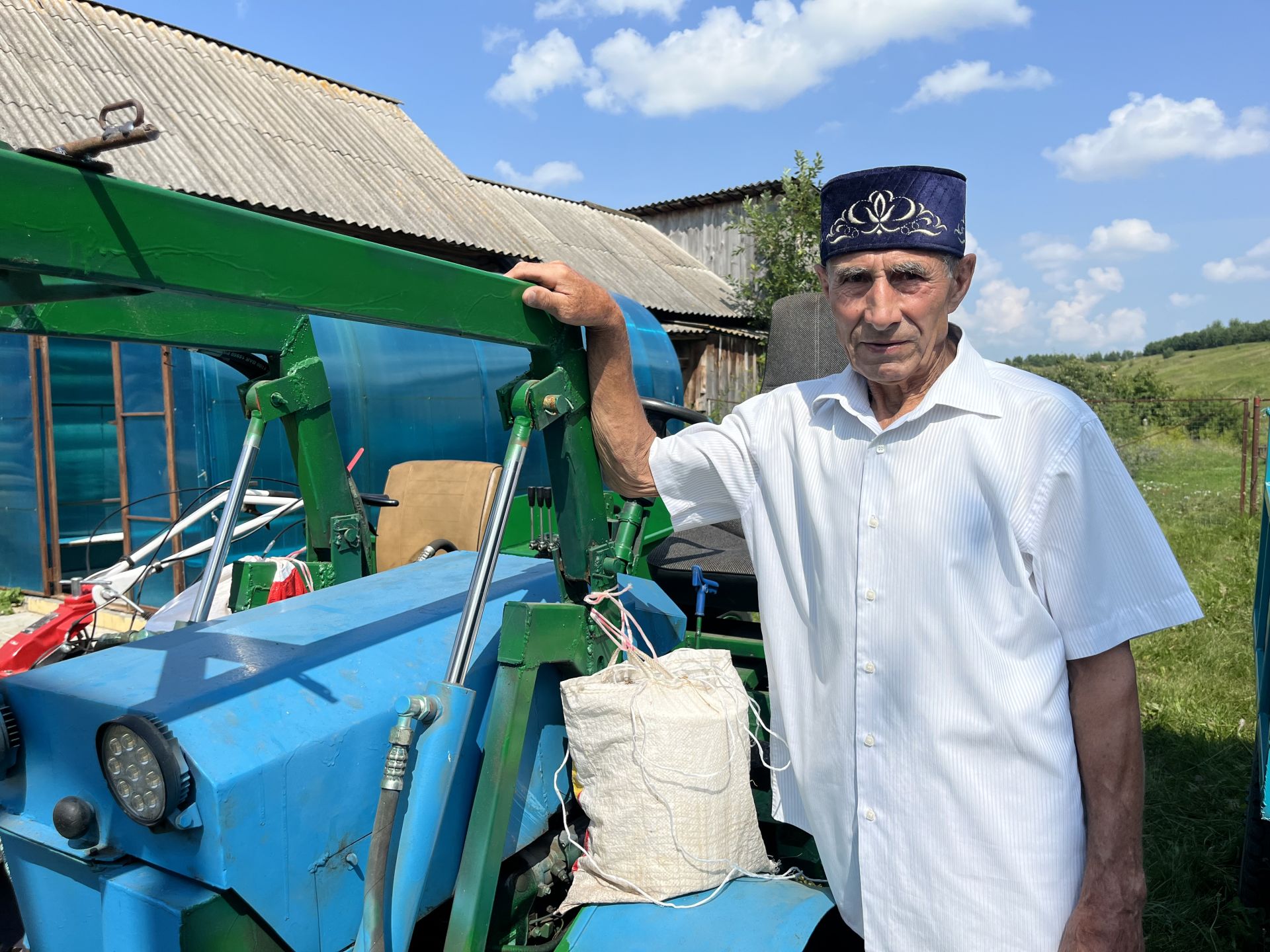 Туган җир кешесе: Мәмәширдән Камил Гәрәевнең остаханәсендә кунакта