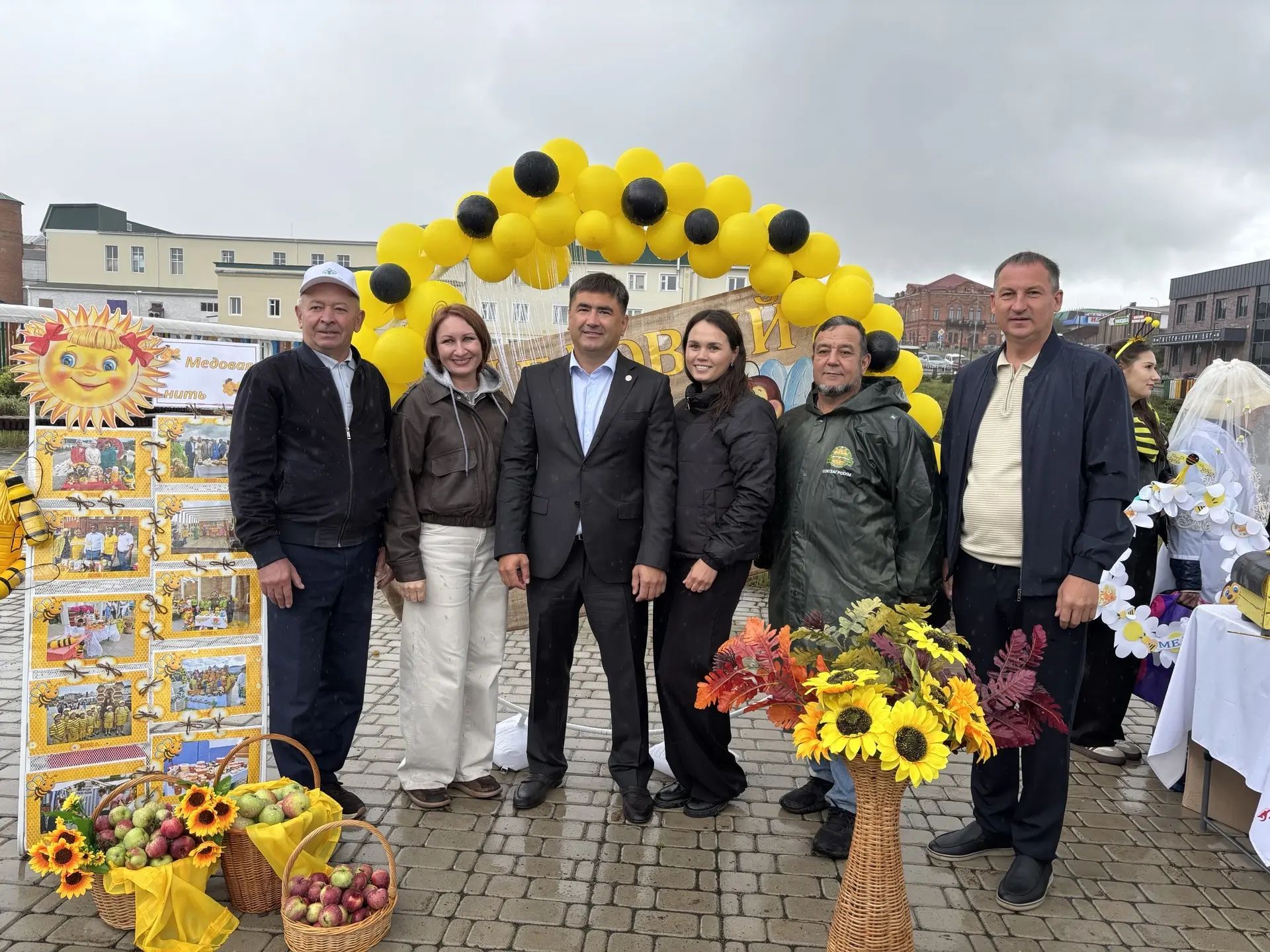 Кукмарада Бал һәм Алма спасы узды