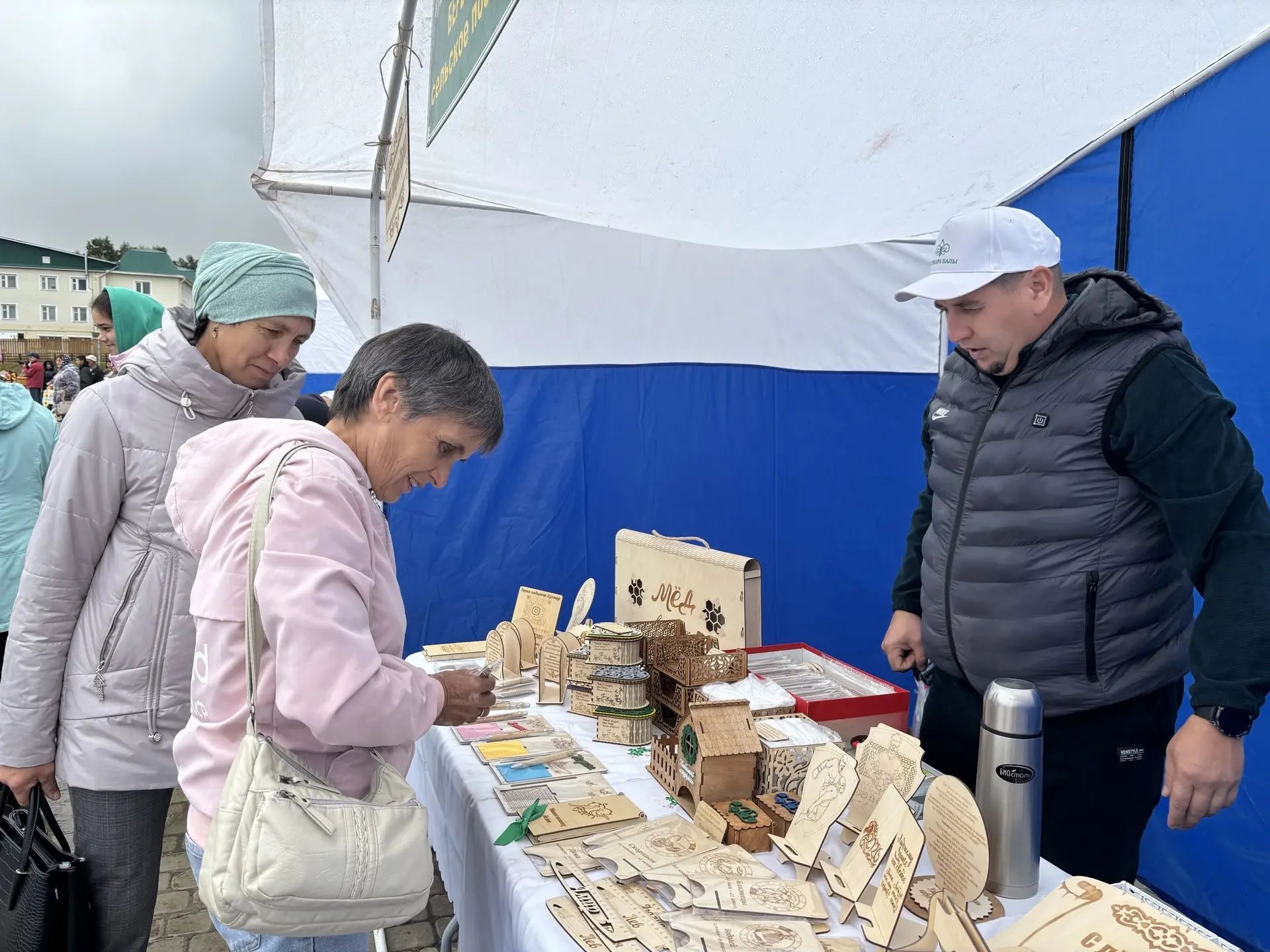 Кукмарада Бал һәм Алма спасы узды