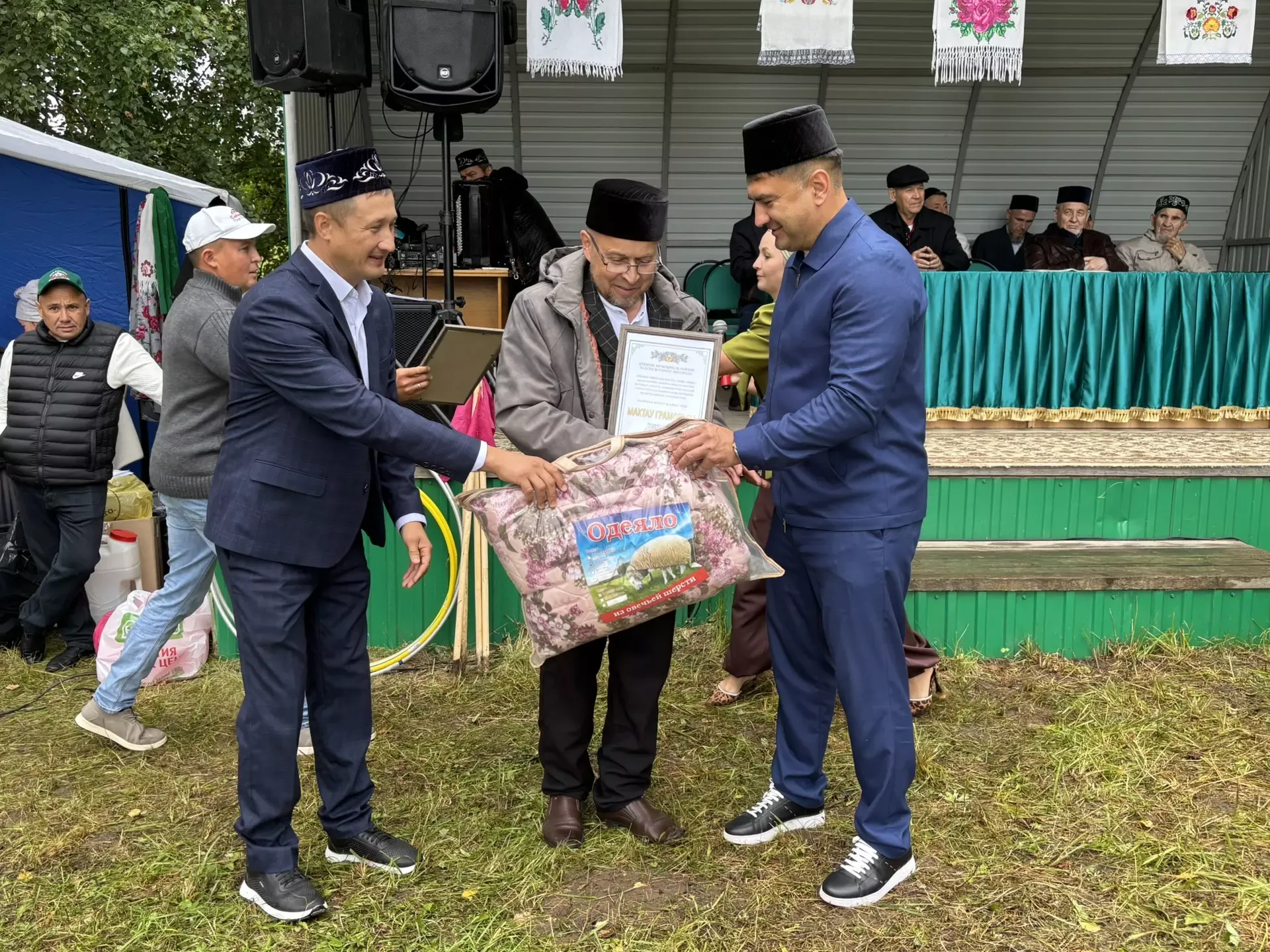 Яңа Сәрдектә — икеләтә бәйрәм: мәчетнең 20 еллыгы һәм Авыл көне билгеләп үтелде