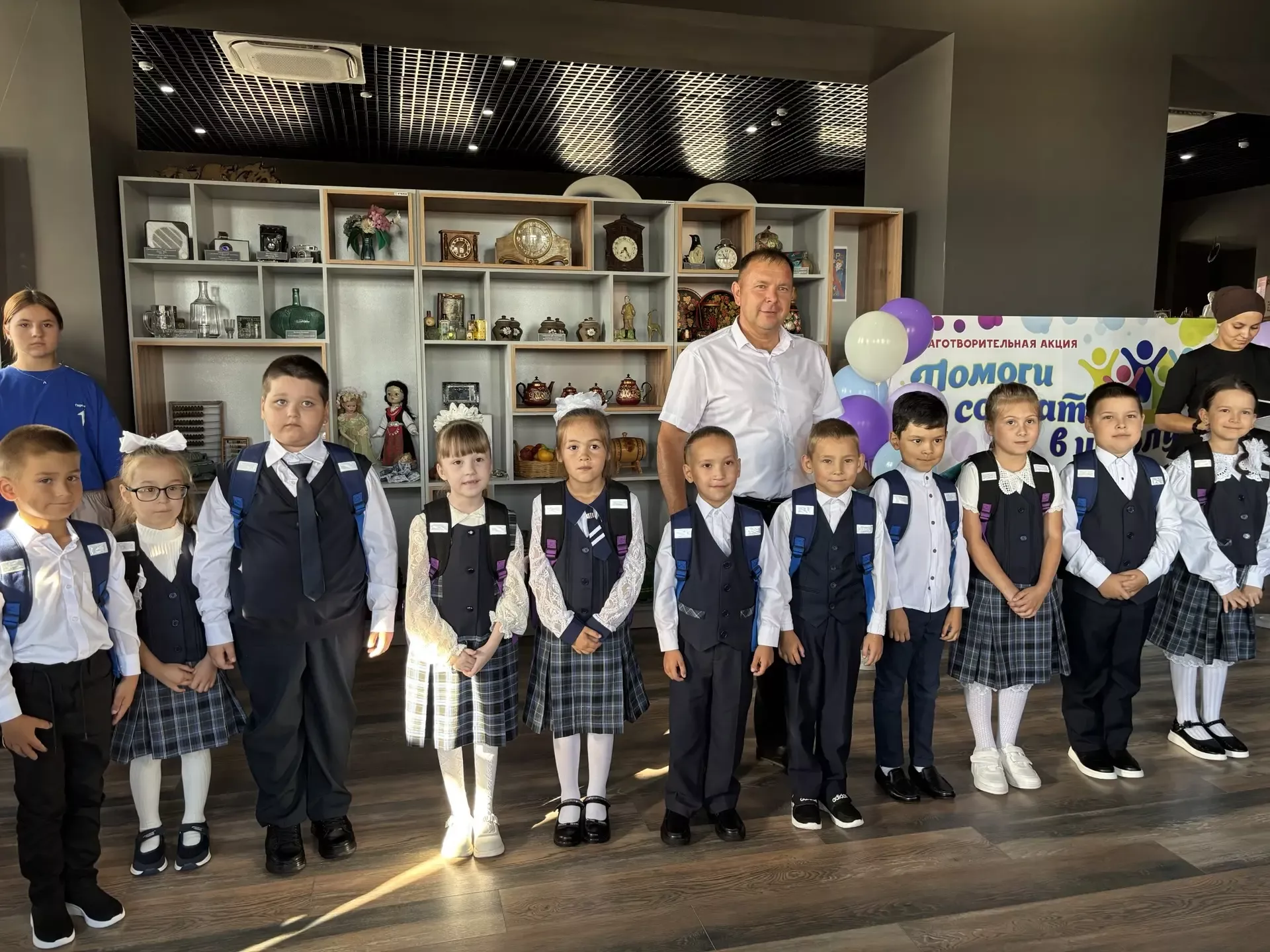 Кукмарада «Мәктәпкә әзерләнергә ярдәм ит» хәйрия акциясе узды