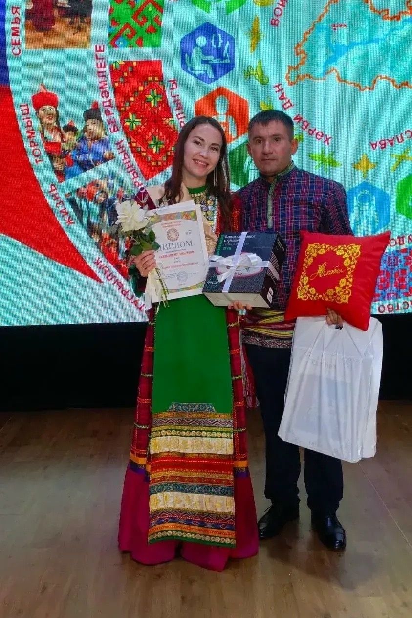 Семья Абрамовых представила Кукморский район на фестивале «Нечкэбил»