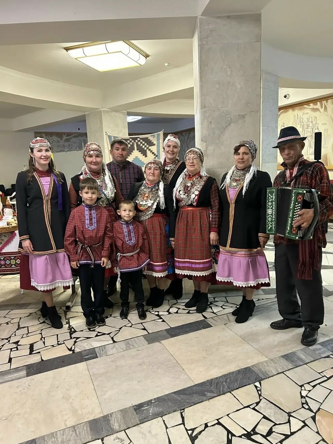 Семья Абрамовых представила Кукморский район на фестивале «Нечкэбил»