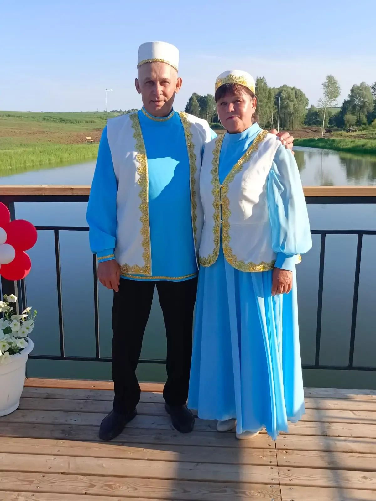 Сәхнәдә дә, тормышта да бергә: Әсән-Елга авылыннан Мөхәммәтовларның тормыш юлы