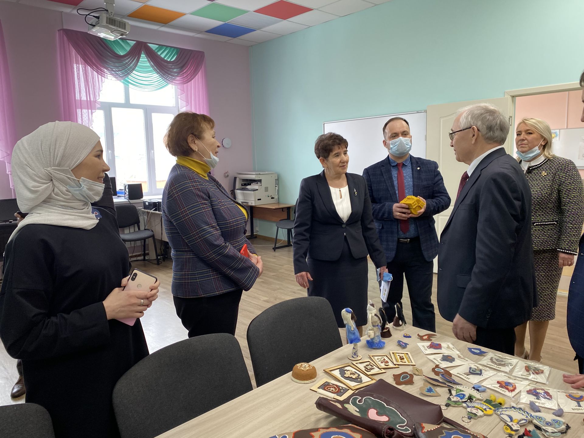 Татар теленең сакланышы, үсеше белән танышу максатында Кукмарага башкала кунаклары килде