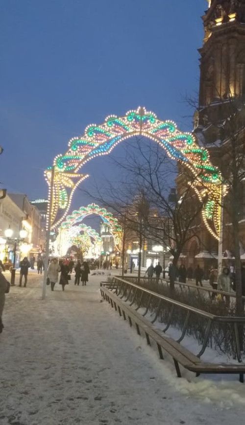 «Авылга кайтмыйм инде»: Читтә бәхет эзләүчеләр шәһәр тормышына күнегәме