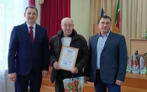Нырты авыл җирлегендә хисап җыелышы узды