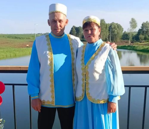 Сәхнәдә дә, тормышта да бергә: Әсән-Елга авылыннан Мөхәммәтовларның тормыш юлы