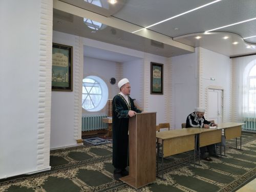 Өркеш авылыннан Фәния һәм Рәшит Җәләлиевлар 50 ел бергә гомер итүләрен билгеләп үттеләр