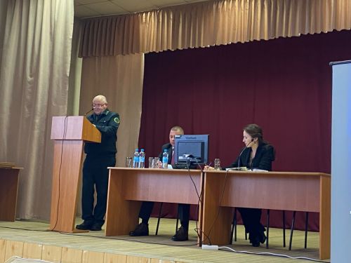 Поч. Кучук җирлегендә хисап җыелышы узды