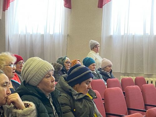 Поч. Кучук җирлегендә хисап җыелышы узды