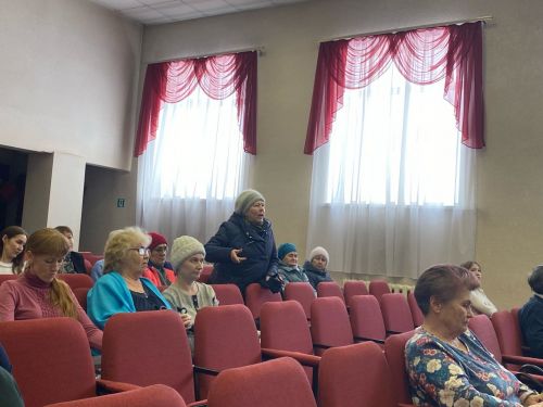Поч. Кучук җирлегендә хисап җыелышы узды