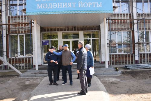 Кукмара районы башлыгы Сергей Димитриев төзелеш-ремонт участокларын карады