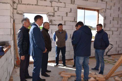 Кукмара районы башлыгы Сергей Димитриев төзелеш-ремонт участокларын карады