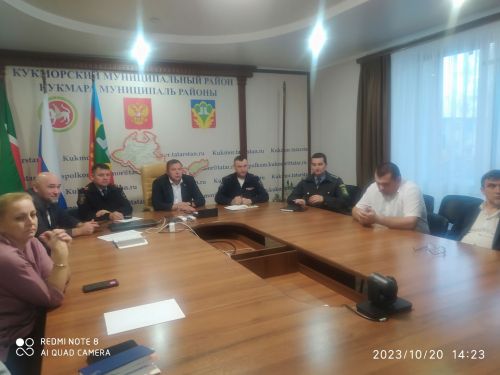 Кукмарада юл хәрәкәте иминлеген тәэмин итү буенча республика комиссиясенең утырышы узды