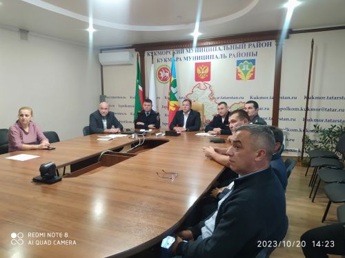 Кукмарада юл хәрәкәте иминлеген тәэмин итү буенча республика комиссиясенең утырышы узды