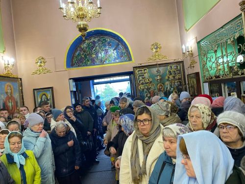 В Кукмор привезли башмачок святителя Спиридона и копию чудотворной иконы Божией Матери Скоропослушницы