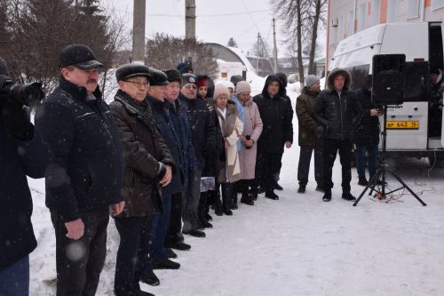 В Кукморе открыли стелу медработникам