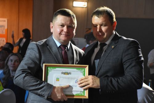 Кукмарада хезмәт алдынгыларын хөрмәтләделәр