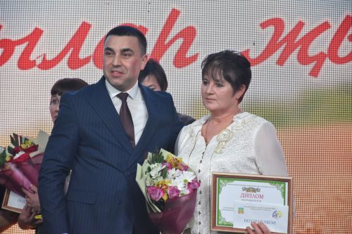 Кукмарада хезмәт алдынгыларын хөрмәтләделәр