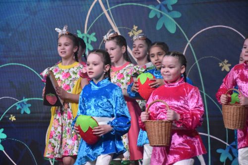 Кукмарада хезмәт алдынгыларын хөрмәтләделәр