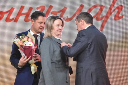 Кукмарада хезмәт алдынгыларын хөрмәтләделәр