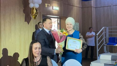 Кукмарада хезмәт алдынгыларын хөрмәтләделәр
