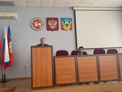 Кукмарада районда коррупциягә каршы эшне координацияләү буенча комиссия утырышы узды