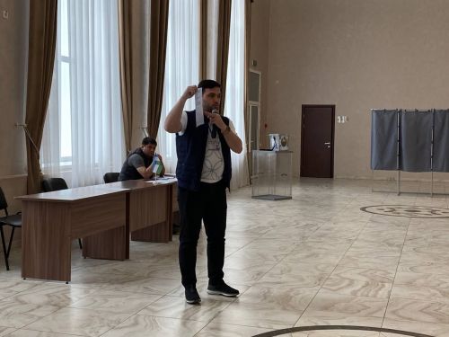 Живущие в Кукморском районе граждане Узбекистана приняли участие в голосовании по изменению Конституции