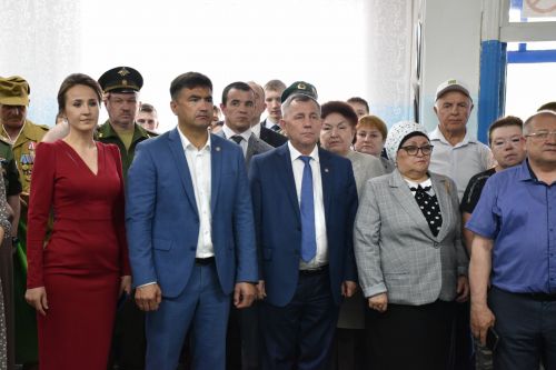 Түбән Үрәс мәктәбендә махсус хәрби операциядә һәлак булган Николай Пичугинга истәлек тактасы урнаштырылды