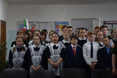 Түбән Үрәс мәктәбендә махсус хәрби операциядә һәлак булган Николай Пичугинга истәлек тактасы урнаштырылды