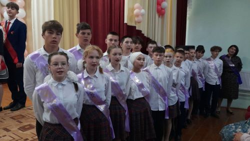 В школах Кукморского района прозвенел последний звонок