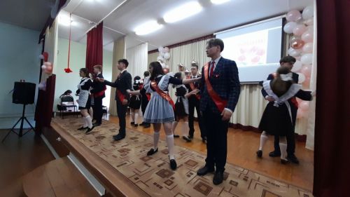 В школах Кукморского района прозвенел последний звонок