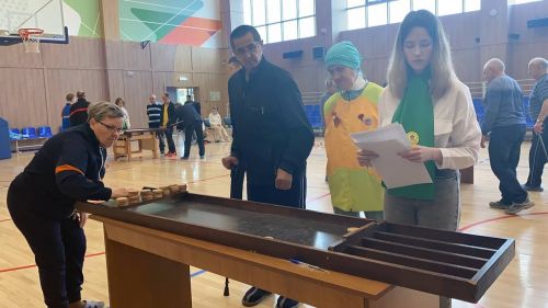 Кукмарада физик мөмкинлекләре чикләнгән кешеләр арасында өстәл уеннары буенча турнир узды