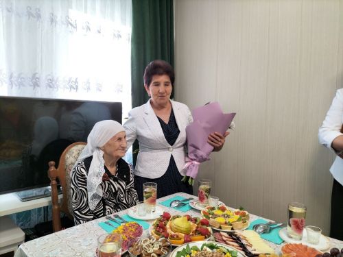 Өлге авылында яшәүче сугыш ветераны Хәтирә Салихова бүген 100 яшьлек юбилеен билгеләп үтә