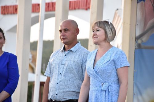 В Кукморе в День семьи, любви и верности чествовали лучших семей района