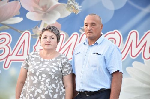 В Кукморе в День семьи, любви и верности чествовали лучших семей района