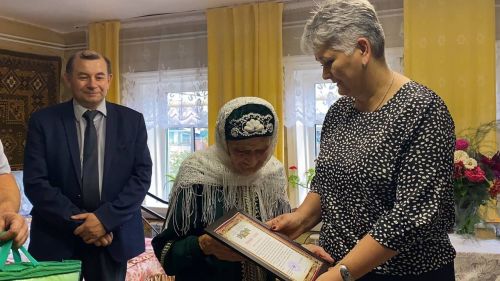 Жительнице деревни Нырты Сание Фаттаховой исполнилось 90 лет