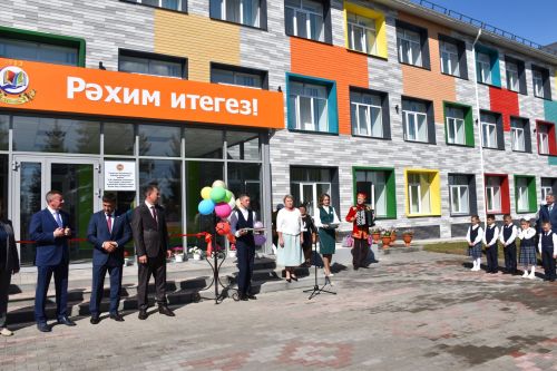 Кукмара районының Зур Сәрдек авылында капиталь ремонттан соң гимназия ачылды