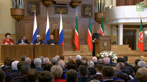 Рустам Минниханов выразил уверенность в активном голосовании татарстанцев на выборах Президента России