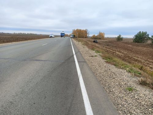 Кукмара районында җиңел машина юл читенә чыгып очкан