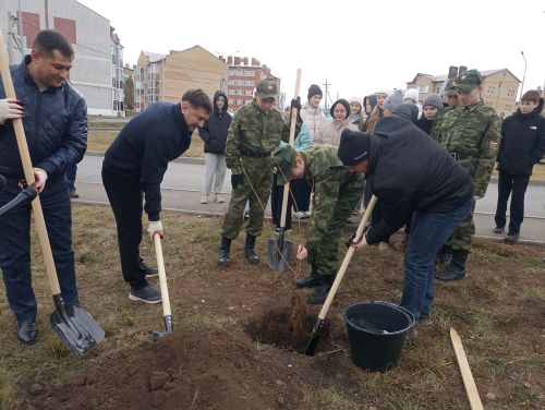 Кукмаралылар агач утырту акциясенә кушылды