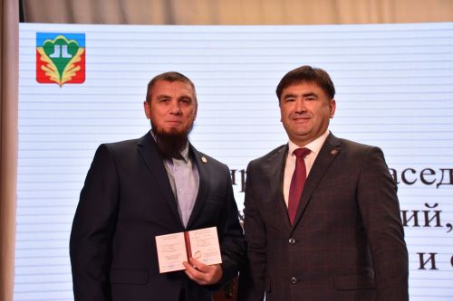 Жителей Кукморского района наградили на расширенной планерке