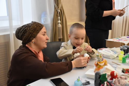 Кукмарада физик мөмкинлеге чикле балалар өчен район башлыгының Чыршы бәйрәме узды