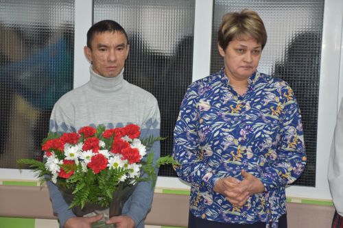 Кукмара 4нче урта мәктәбендә Герой егетләргә мемориаль такталар ачылды