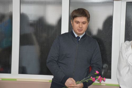 Кукмара 4нче урта мәктәбендә Герой егетләргә мемориаль такталар ачылды