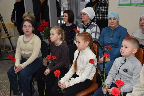 Кукмара 4нче урта мәктәбендә Герой егетләргә мемориаль такталар ачылды