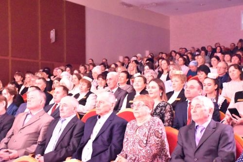 В Кукморе состоялась торжественная церемония закрытия Года педагога и наставника