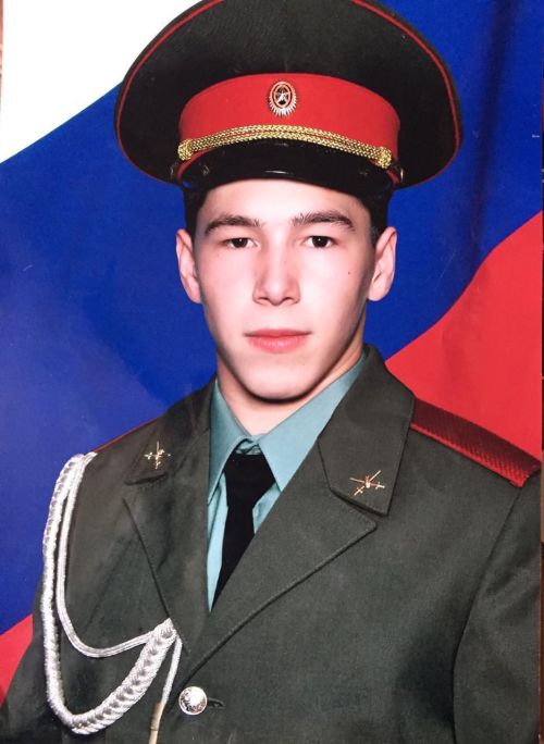 «Сугышчан иптәшен коткарганда һәлак булды»:  Денис Батровның тормыш иптәше хатирәләре белән уртаклашты