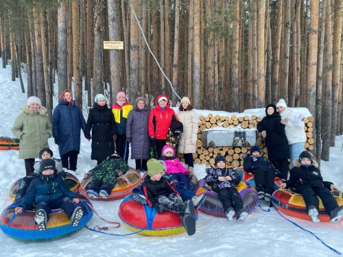 Махсус хәрби операциядә катнашучы һәм ил тынычлыгы өчен көрәштә һәлак булган солдатларның балалары өчен ватрушкада шуу оештырды